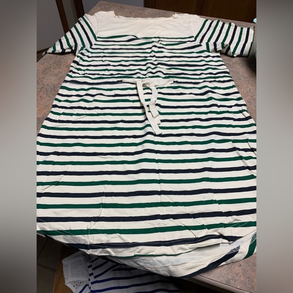 Dress - Picture 1 of 3